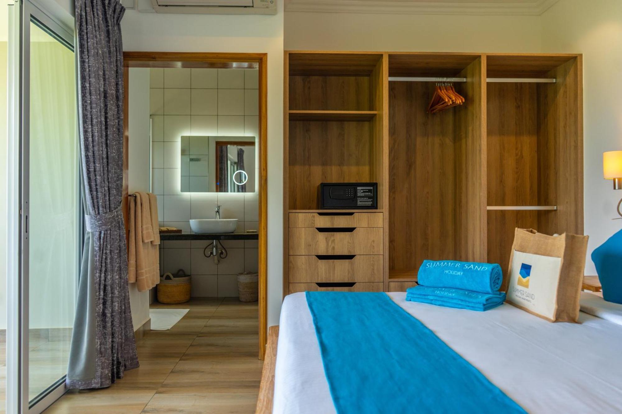 Summer Sand Holiday Apartments Beau Vallon  Εξωτερικό φωτογραφία